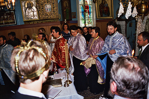 &copy; <a href='http://rtol.de' title='Dynamische Webseiten mit (X)HTML, PHP, MySQL und CSS für Ihren Internet-Auftritt' target='_blank'>Thiel-IT</a>
Orthodoxe Hochzeit
August 2002
Rumänienfotos