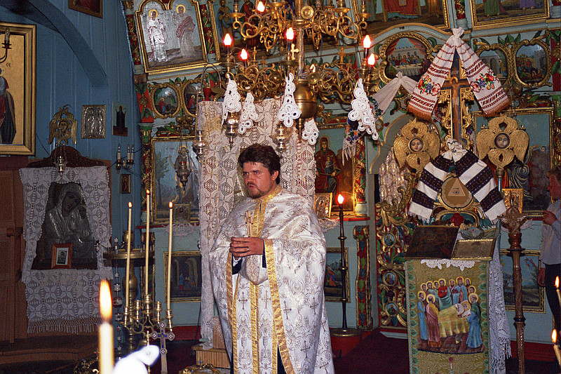 &copy; <a href='http://rtol.de' title='Dynamische Webseiten mit (X)HTML, PHP, MySQL und CSS für Ihren Internet-Auftritt' target='_blank'>Thiel-IT</a>
Orthodoxe Hochzeit
August 2002
Rumänienfotos