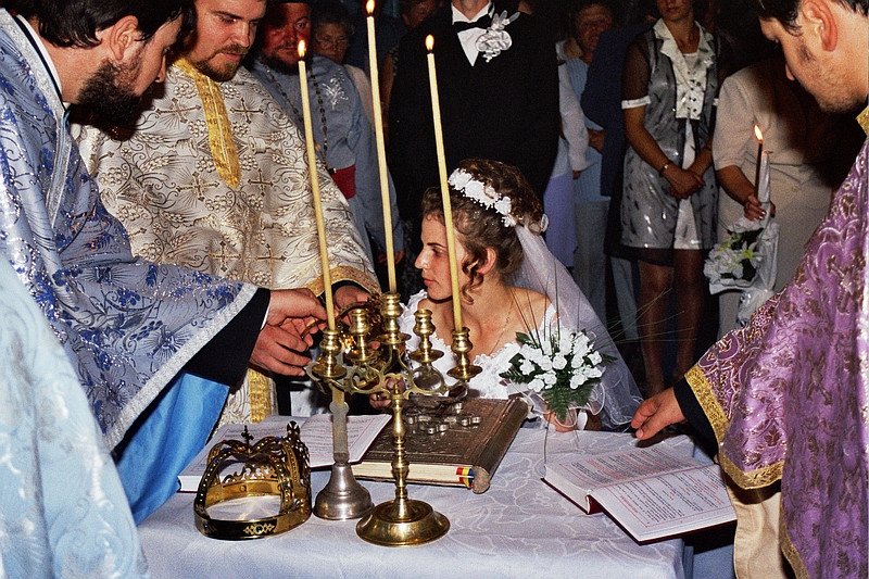 &copy; <a href='http://rtol.de' title='Dynamische Webseiten mit (X)HTML, PHP, MySQL und CSS für Ihren Internet-Auftritt' target='_blank'>Thiel-IT</a>
Orthodoxe Hochzeit
August 2002
Rumänienfotos