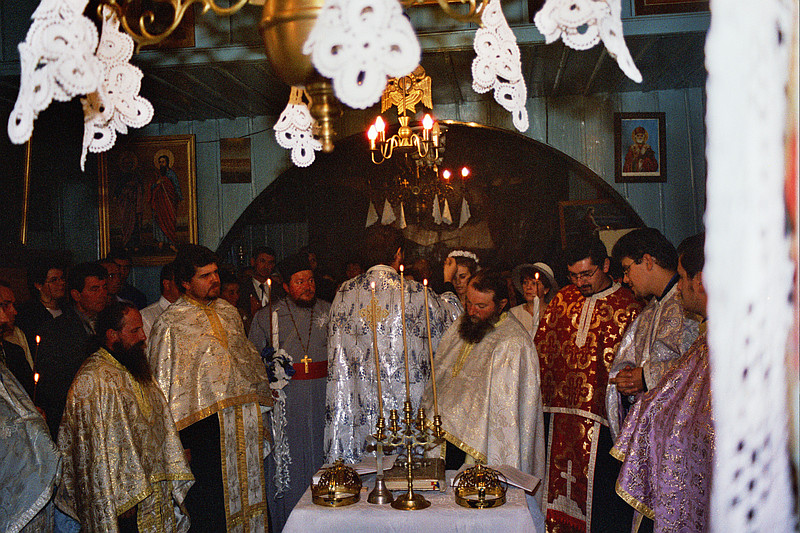&copy; <a href='http://rtol.de' title='Dynamische Webseiten mit (X)HTML, PHP, MySQL und CSS für Ihren Internet-Auftritt' target='_blank'>Thiel-IT</a>
Orthodoxe Hochzeit
August 2002
Rumänienfotos