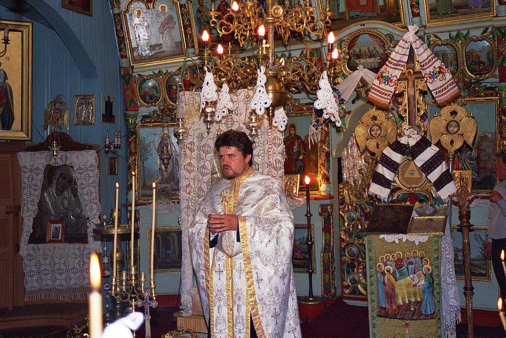 &copy; <a href='http://rtol.de' title='Dynamische Webseiten mit (X)HTML, PHP, MySQL und CSS für Ihren Internet-Auftritt' target='_blank'>Thiel-IT</a>
Orthodoxe Hochzeit
August 2002
Rumänienfotos