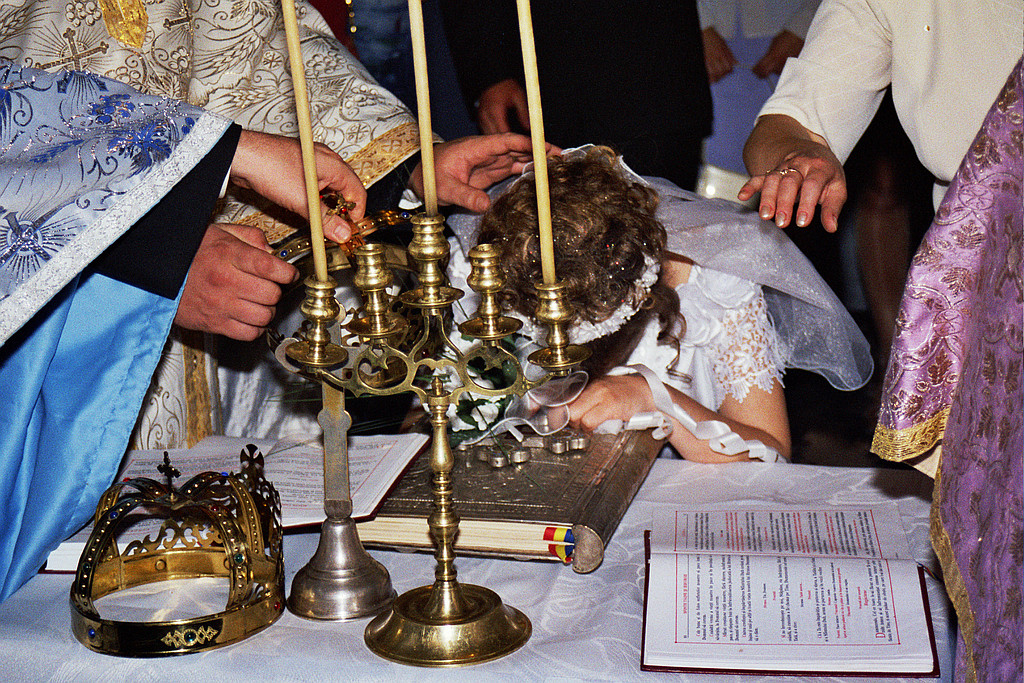 &copy; <a href='http://rtol.de' title='Dynamische Webseiten mit (X)HTML, PHP, MySQL und CSS für Ihren Internet-Auftritt' target='_blank'>Thiel-IT</a>
Orthodoxe Hochzeit
August 2002
Rumänienfotos