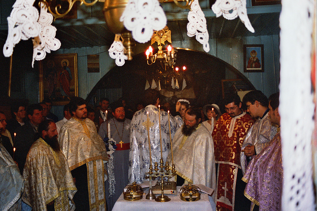 &copy; <a href='http://rtol.de' title='Dynamische Webseiten mit (X)HTML, PHP, MySQL und CSS für Ihren Internet-Auftritt' target='_blank'>Thiel-IT</a>
Orthodoxe Hochzeit
August 2002
Rumänienfotos
