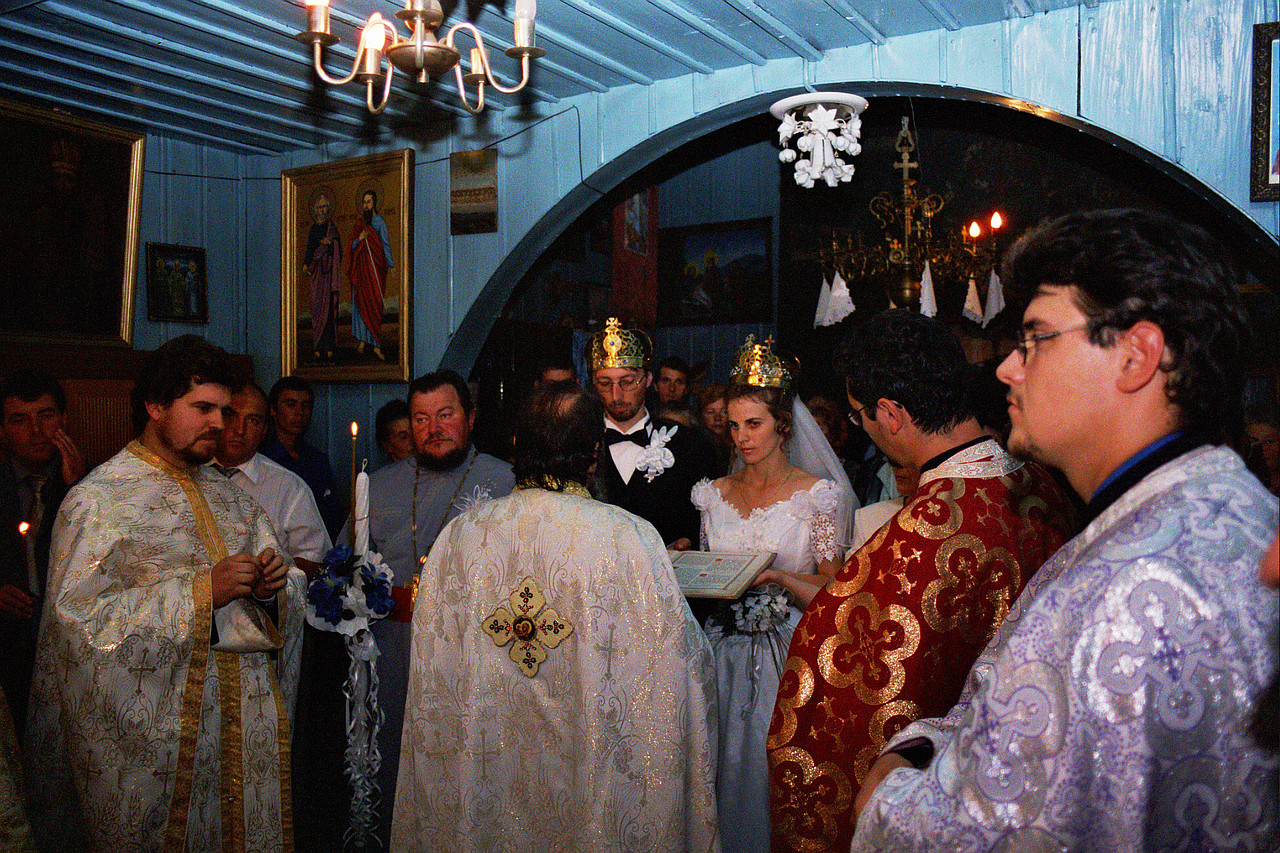 &copy; <a href='http://rtol.de' title='Dynamische Webseiten mit (X)HTML, PHP, MySQL und CSS für Ihren Internet-Auftritt' target='_blank'>Thiel-IT</a>
Orthodoxe Hochzeit
August 2002
Rumänienfotos