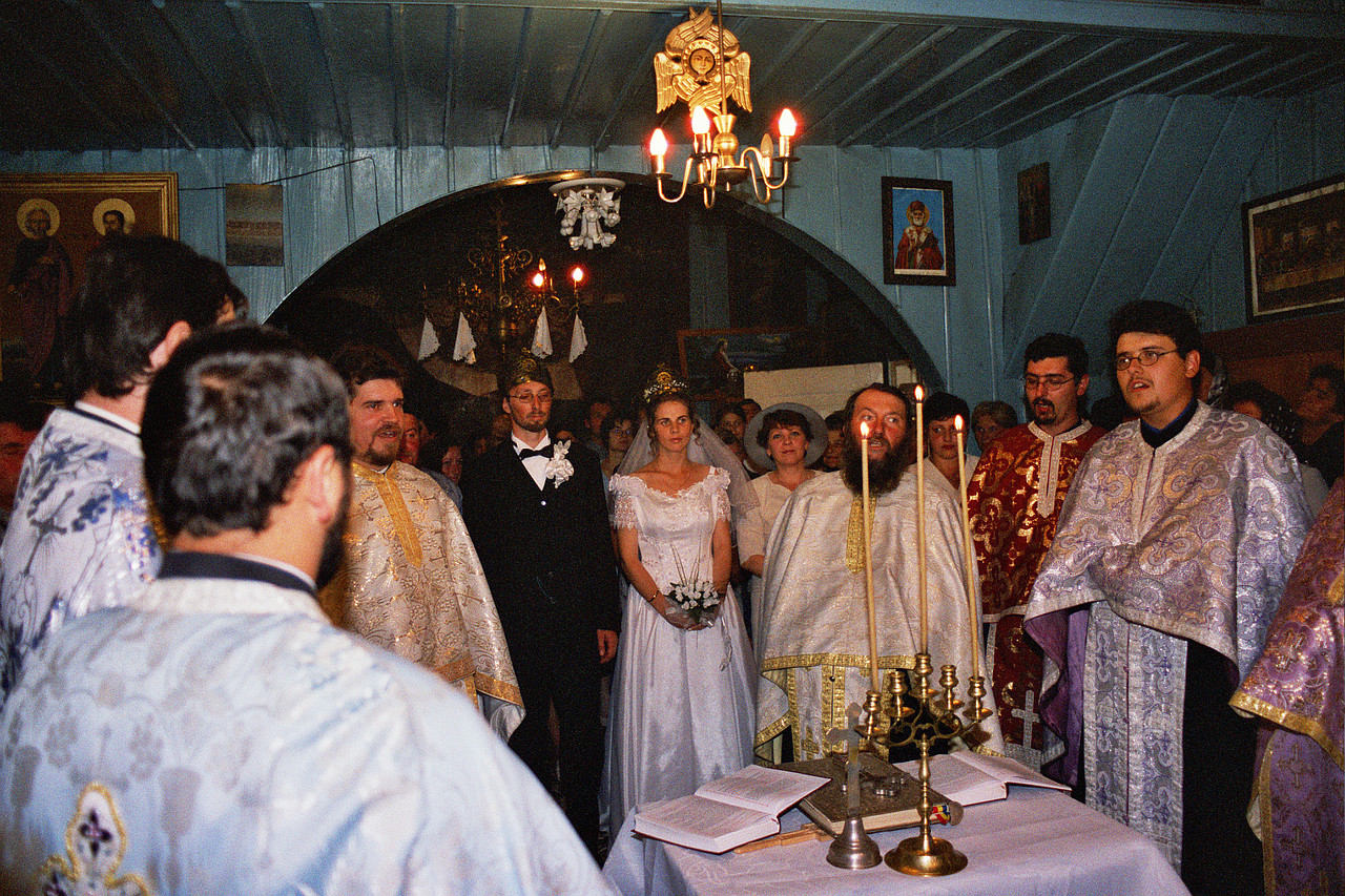 &copy; <a href='http://rtol.de' title='Dynamische Webseiten mit (X)HTML, PHP, MySQL und CSS für Ihren Internet-Auftritt' target='_blank'>Thiel-IT</a>
Orthodoxe Hochzeit
August 2002
Rumänienfotos