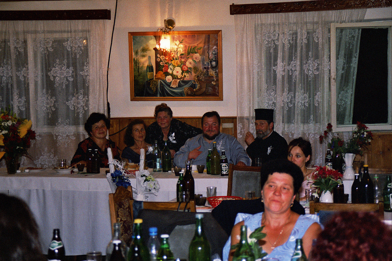 &copy; <a href='http://rtol.de' title='Dynamische Webseiten mit (X)HTML, PHP, MySQL und CSS für Ihren Internet-Auftritt' target='_blank'>Thiel-IT</a>
Orthodoxe Hochzeit
August 2002
Rumänienfotos