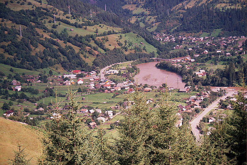 &copy; <a href='http://rtol.de' title='Dynamische Webseiten mit (X)HTML, PHP, MySQL und CSS für Ihren Internet-Auftritt' target='_blank'>Thiel-IT</a>
Holda von oben
August 2002
Rumänienfotos