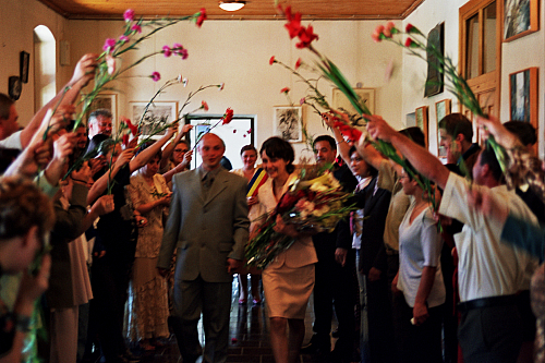 &copy; R.Thiel
Standesamt (Primărie/Rathaus)
Hochzeit in Sinaia/Buşteni/Bucegi
Rumänienfotos
