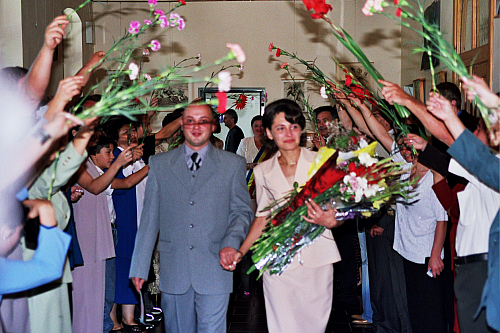 &copy; R.Thiel
Standesamt (Primărie/Rathaus)
Hochzeit in Sinaia/Buşteni/Bucegi
Rumänienfotos