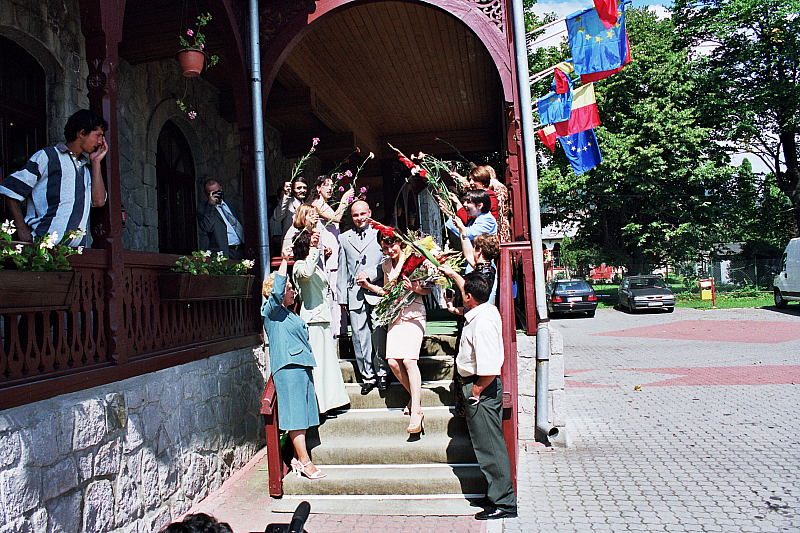 &copy; R.Thiel
Standesamt (Primărie/Rathaus)
Hochzeit in Sinaia/Buşteni/Bucegi
Rumänienfotos