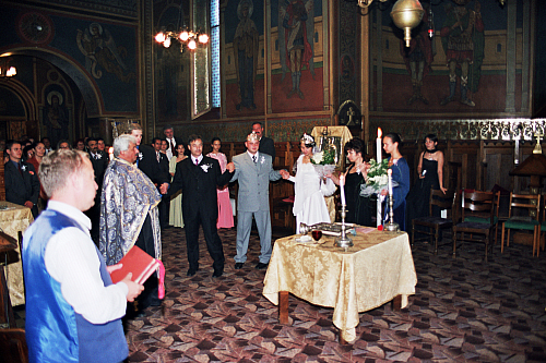 &copy; R.Thiel
Kirche (Biserica)
Hochzeit in Sinaia/Buşteni/Bucegi
Rumänienfotos