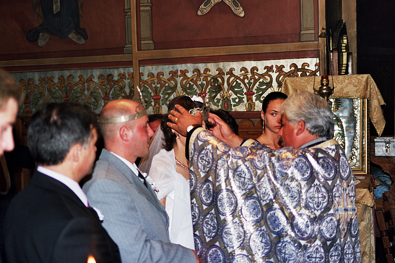 &copy; R.Thiel
Kirche (Biserica)
Hochzeit in Sinaia/Buşteni/Bucegi
Rumänienfotos